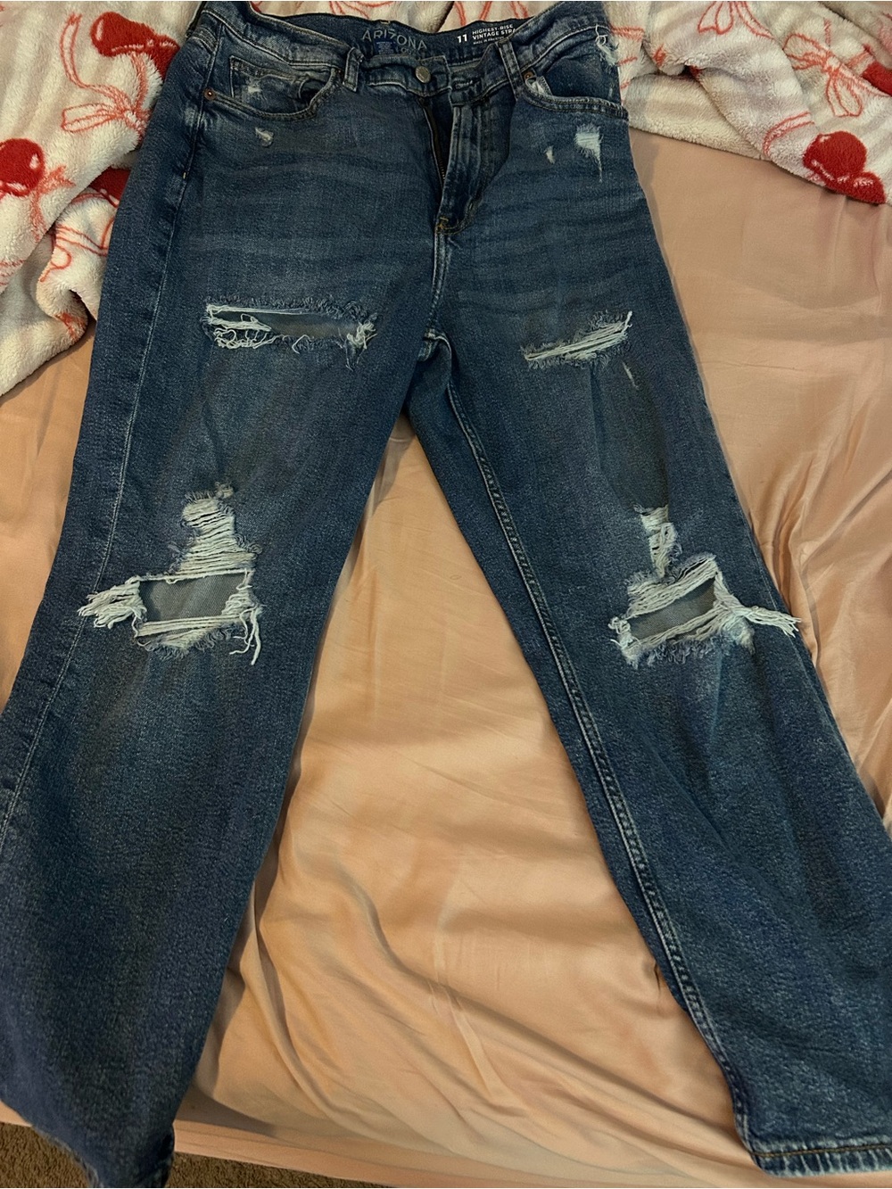 Arizona Jean Company Distressed Boyfriend Jeans in Medium Blue